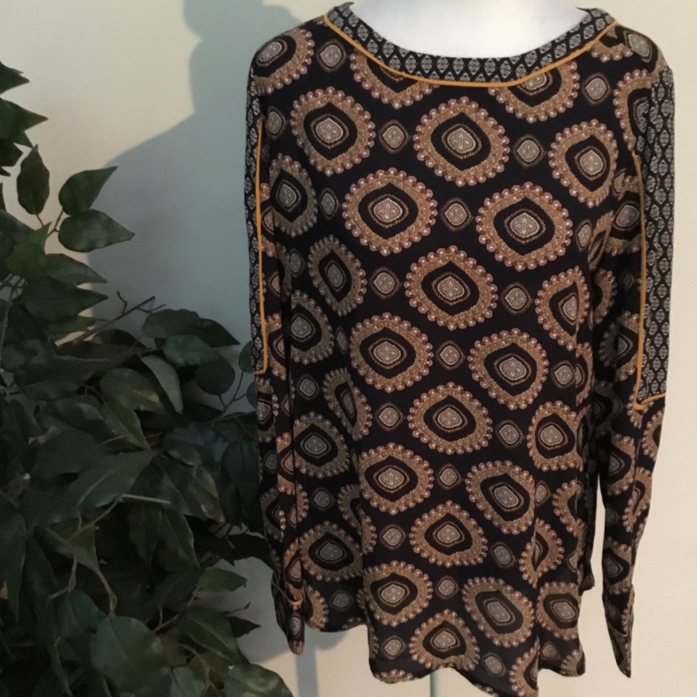 Chelsea & Theodore Top